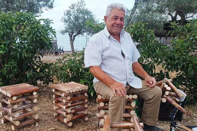 Ruvo, Francesco e l'arte di costruire gli "squanne": gli sgabelli degli antichi pastori